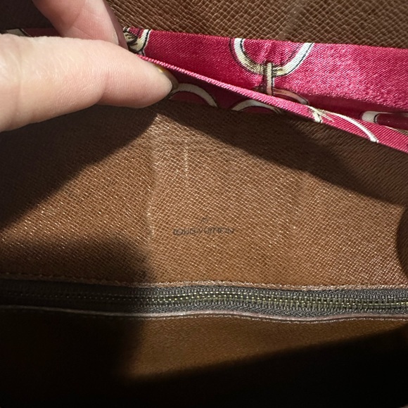 ❌❌SOLD❌❌Louis Vuitton Brown Monogram St Cloud - Picture 5 of 6